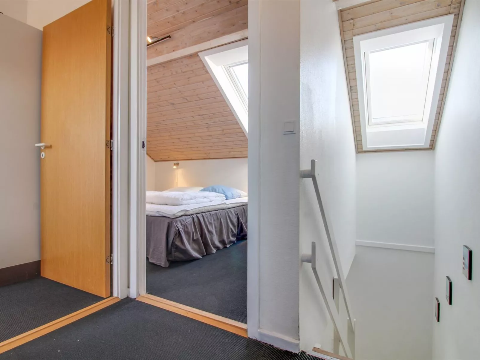 "Maarit" - 2.3km from the sea-Binnen