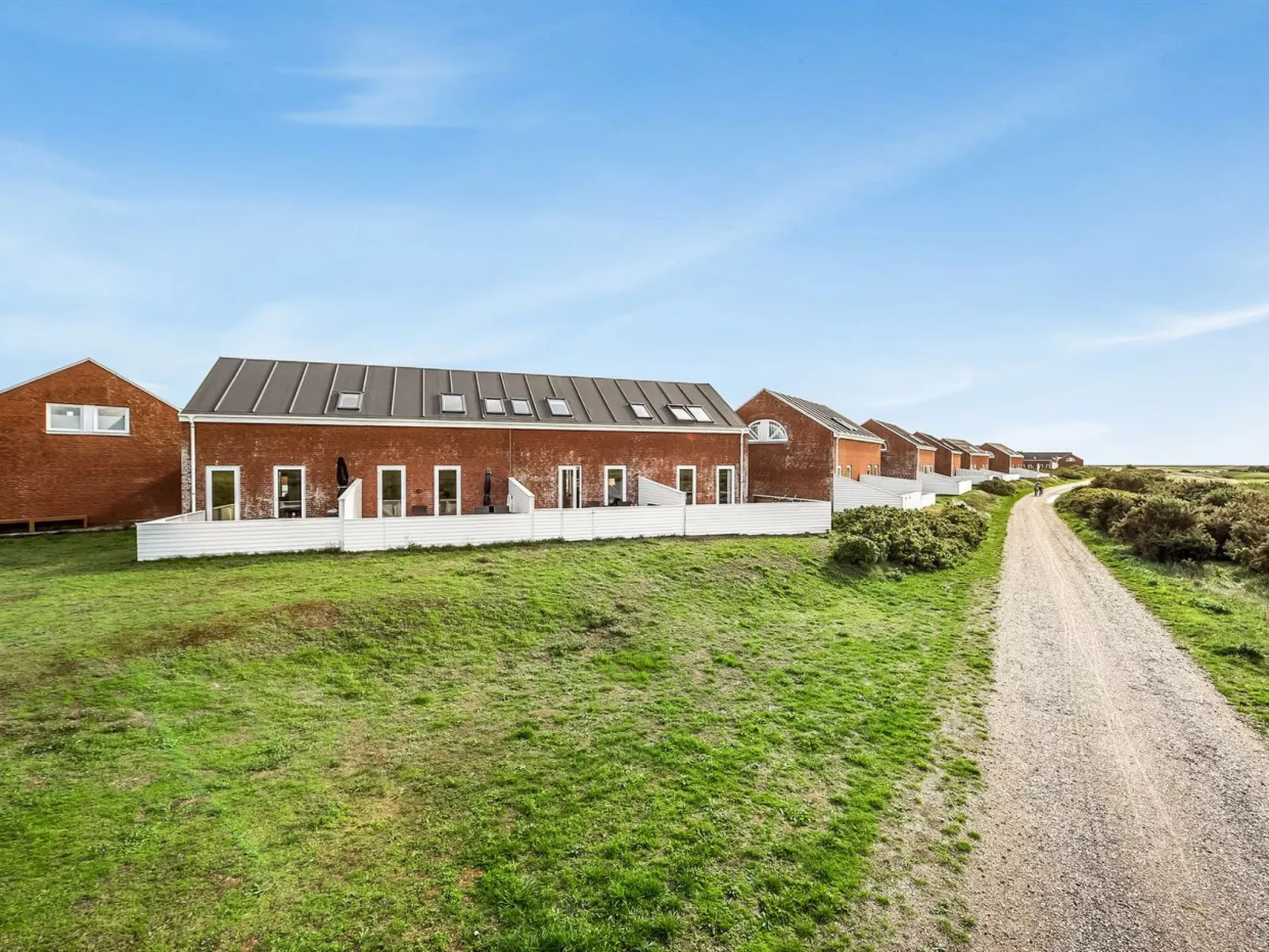 "Maarit" - 2.3km from the sea-Buiten