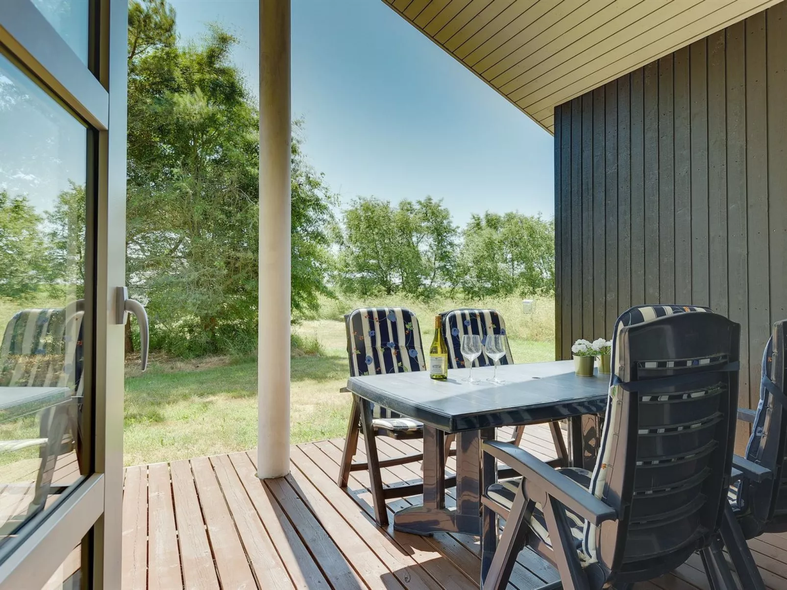 "Aksel" - 150m from the sea-Buiten