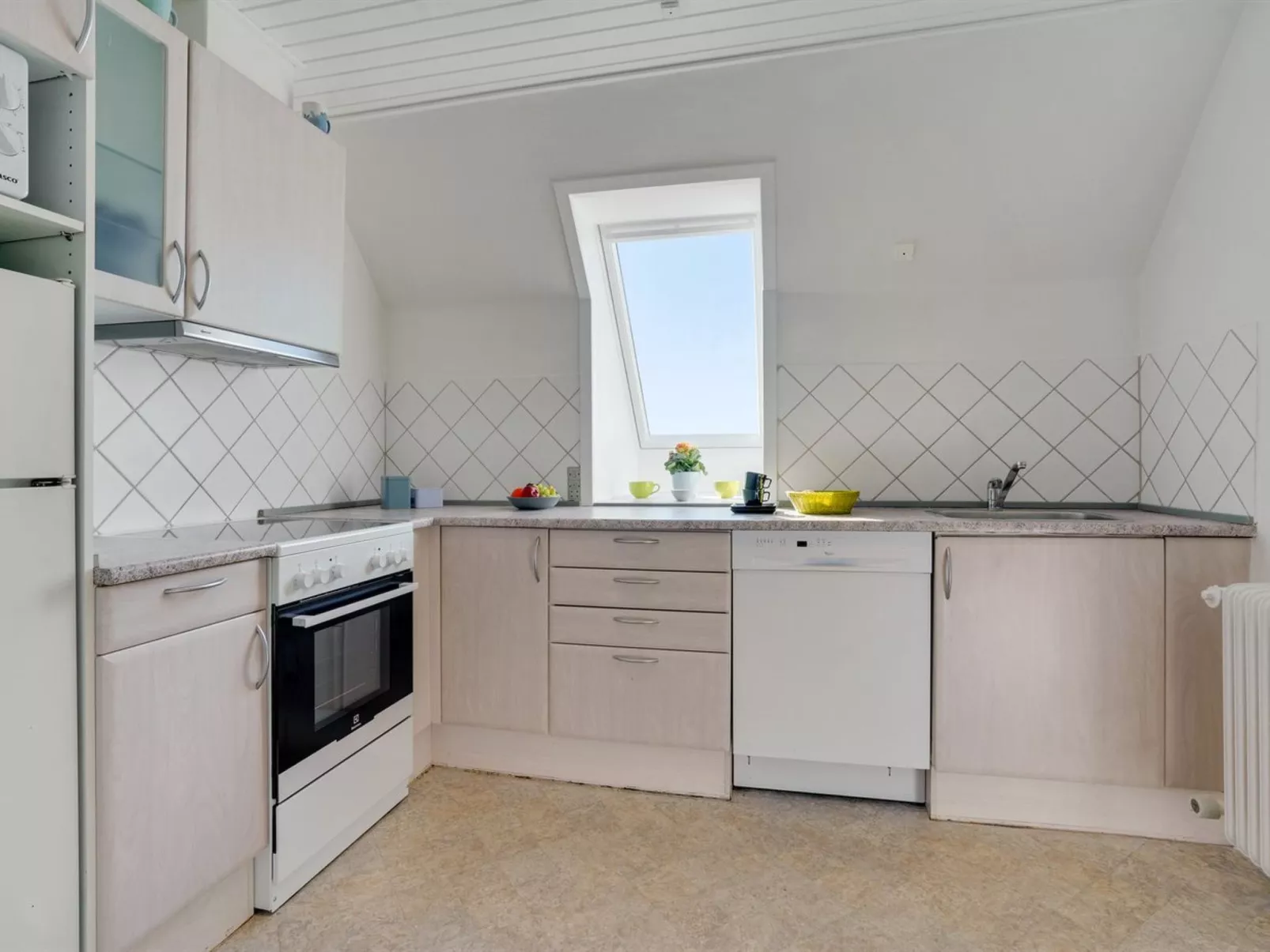 "Herkko" - 25m from the sea-Binnen