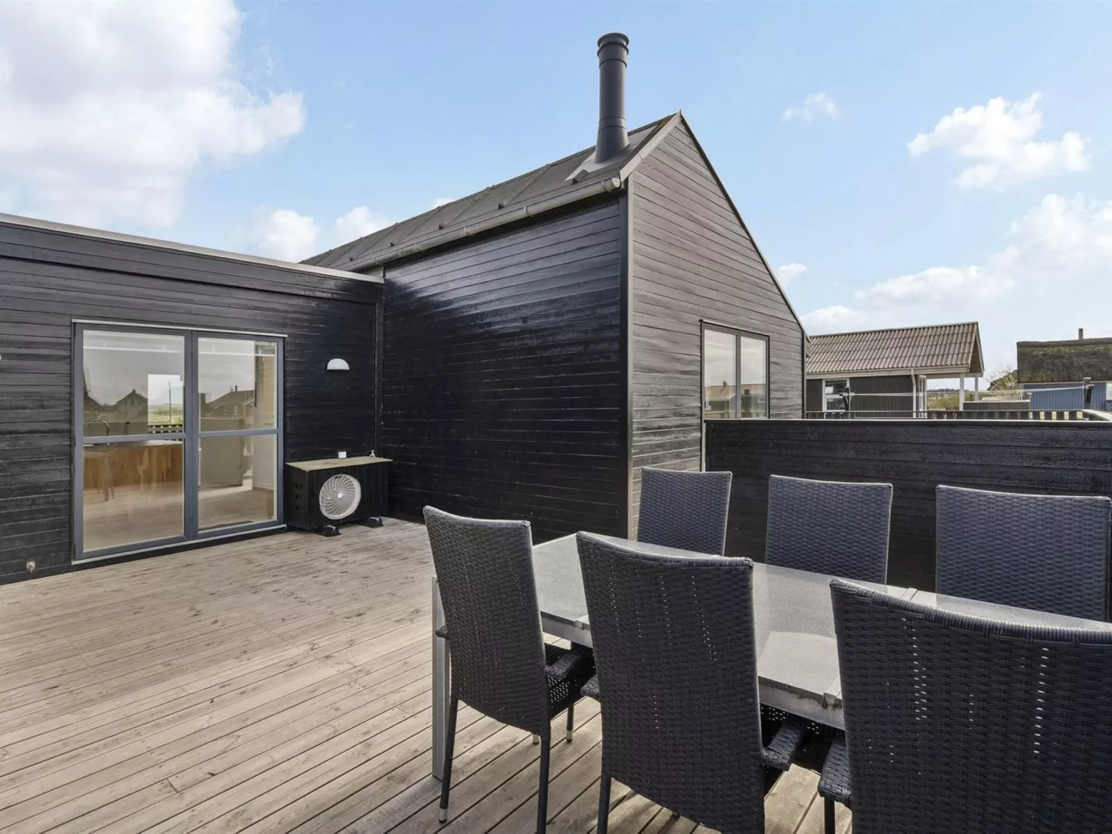 "Damaskin" - 300m from the sea-Binnen