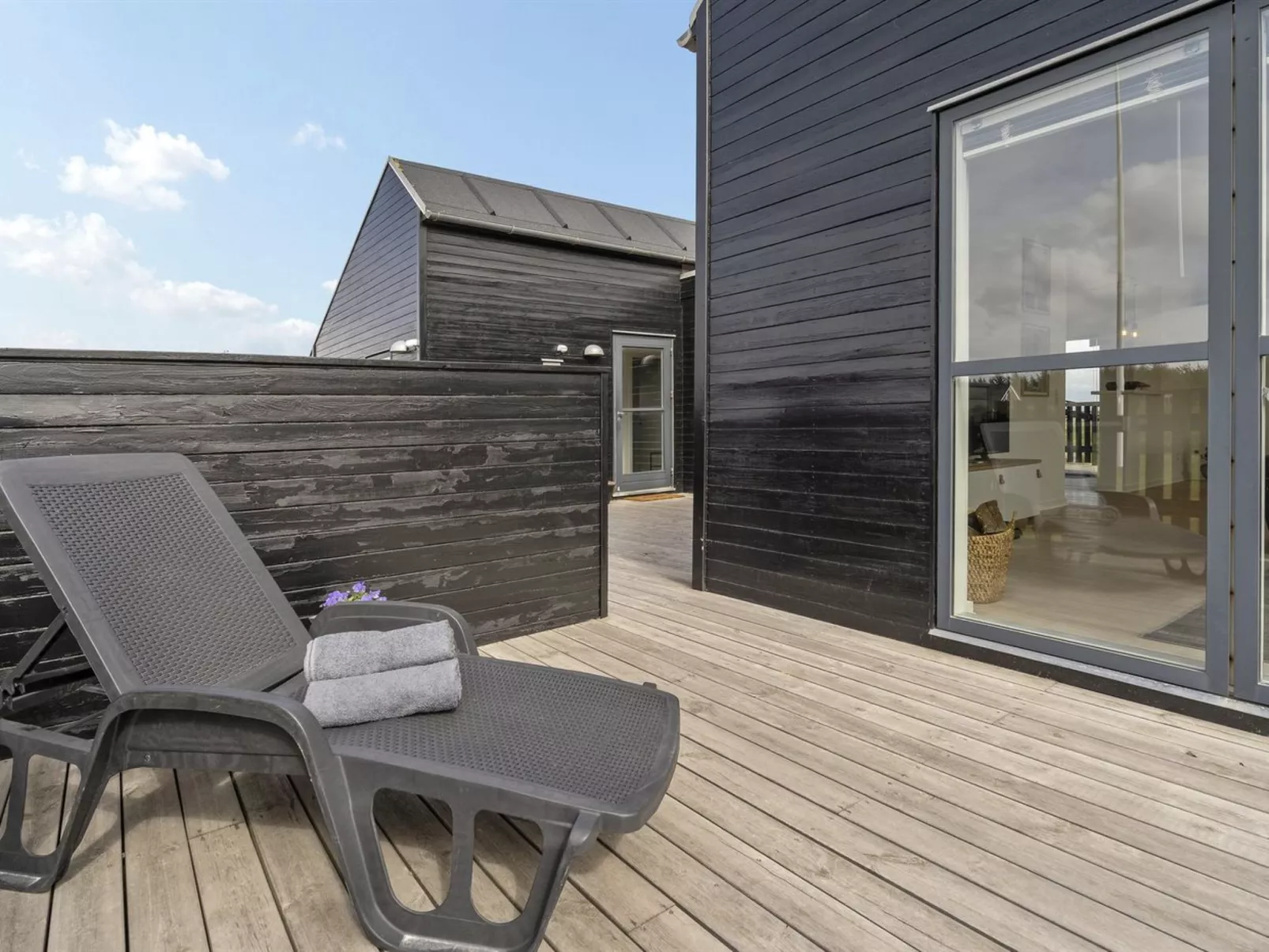 "Damaskin" - 300m from the sea-Binnen