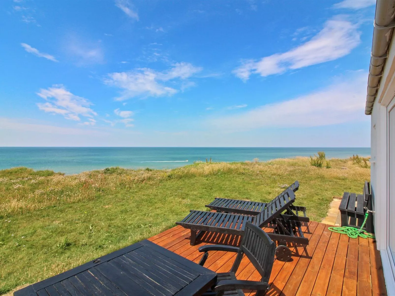 "Trifun" - 50m from the sea-Buiten