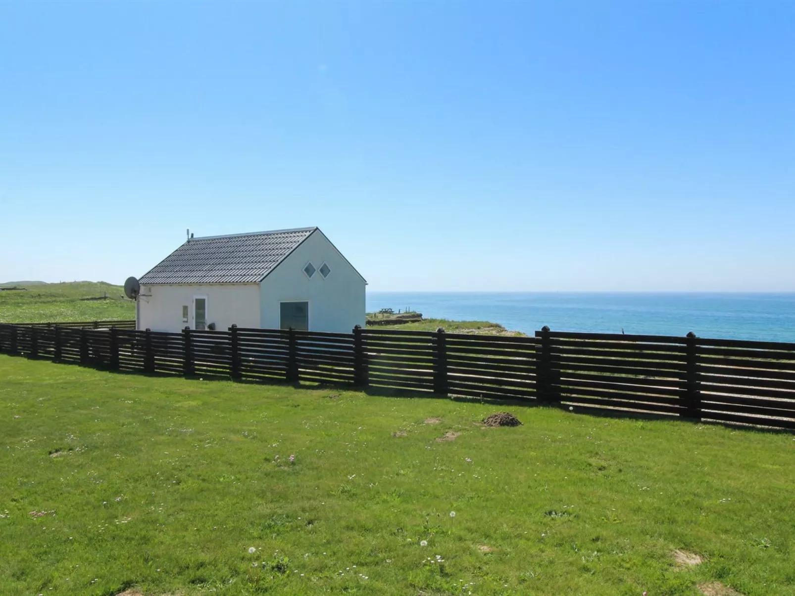 "Trifun" - 50m from the sea-Buiten