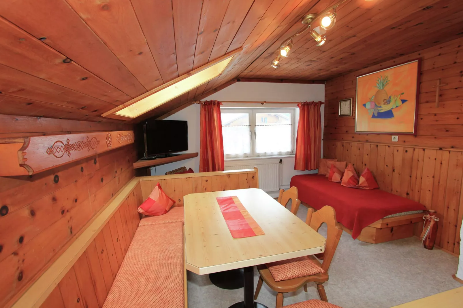 Mooi appartement in Zell am Ziller vlak bij de skibussen-Woonkamer