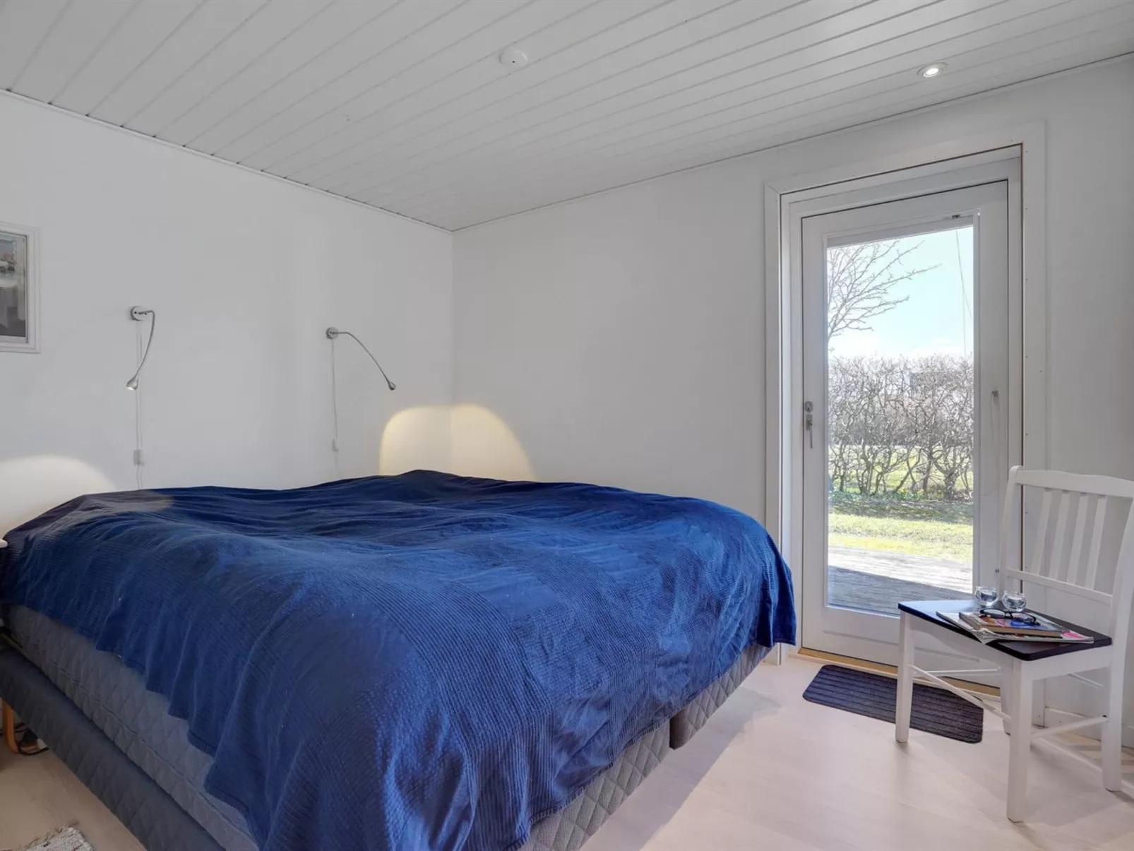 "Fredrikke" - 50m from the sea-Binnen
