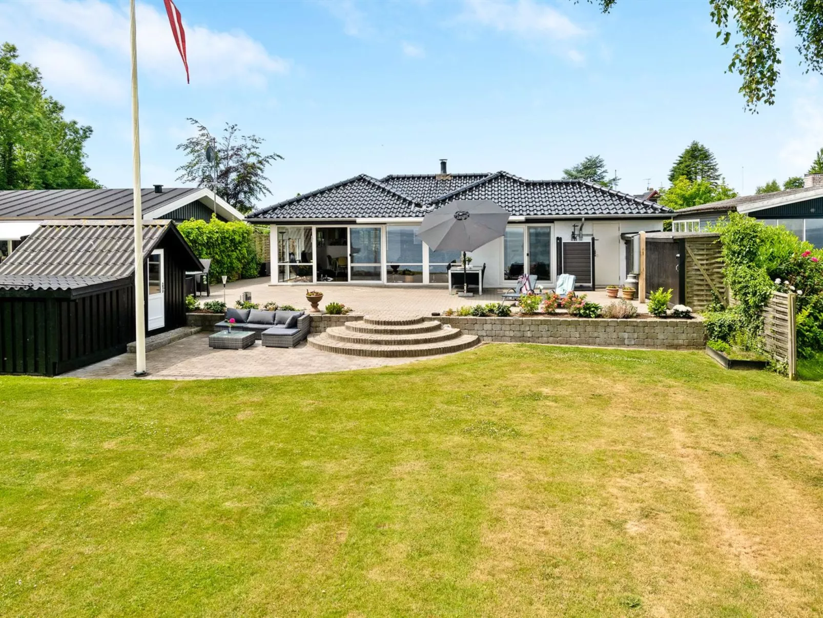 "Erok" - 100m from the sea-Buiten