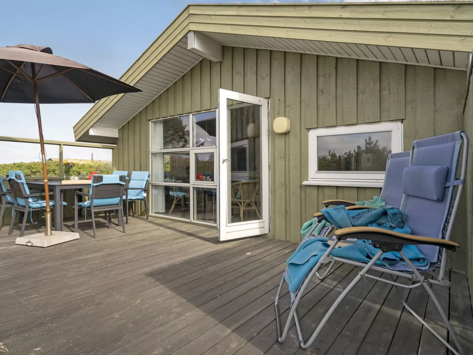 "Syni" - 500m from the sea-Buiten