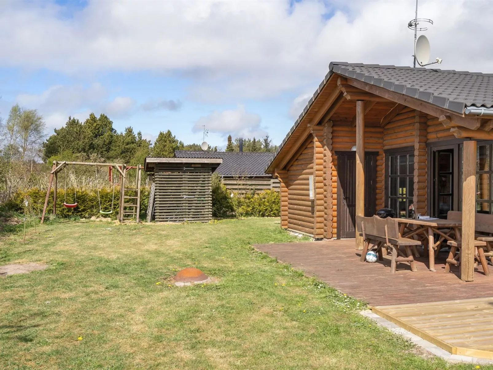 "Heraldine" - all inclusive - 4km from the sea in NW Jutland-Buiten