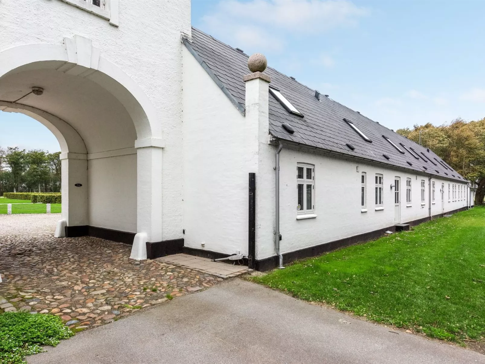 "Edine" - 4.5km from the sea-Binnen