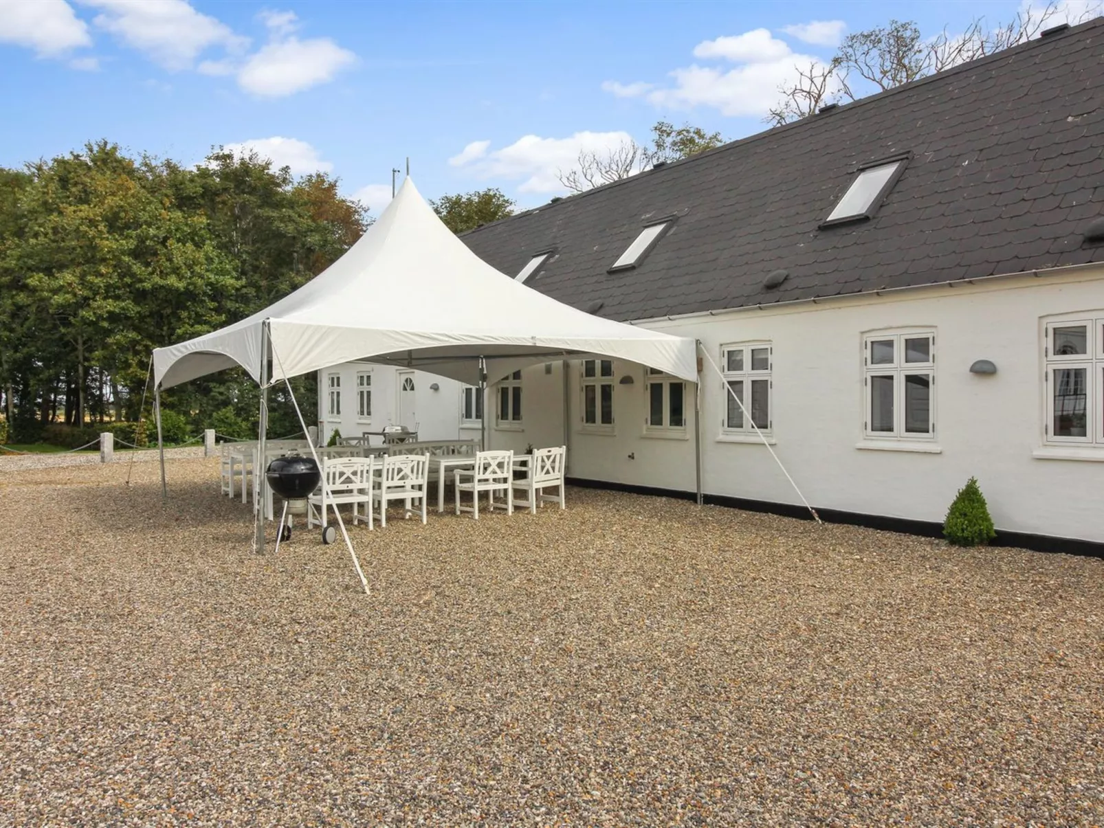 "Edine" - 4.5km from the sea-Buiten