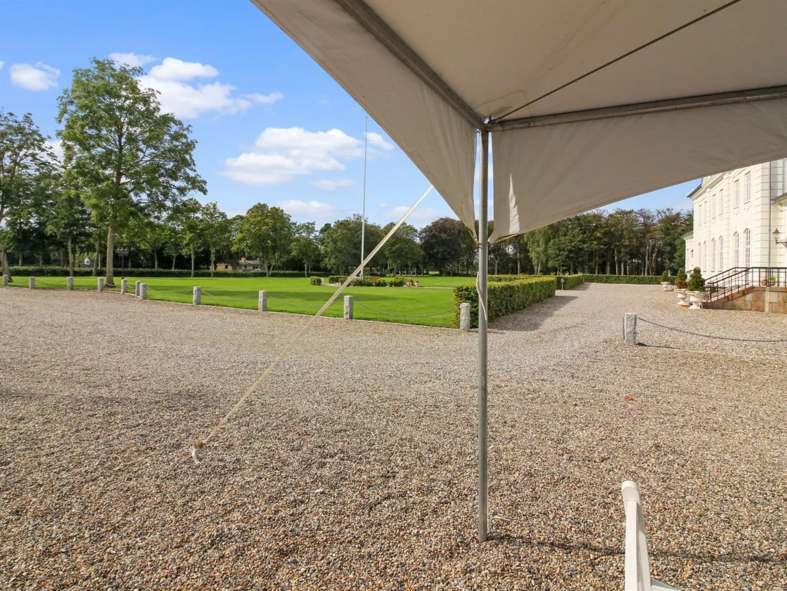 "Edine" - 4.5km from the sea-Buiten