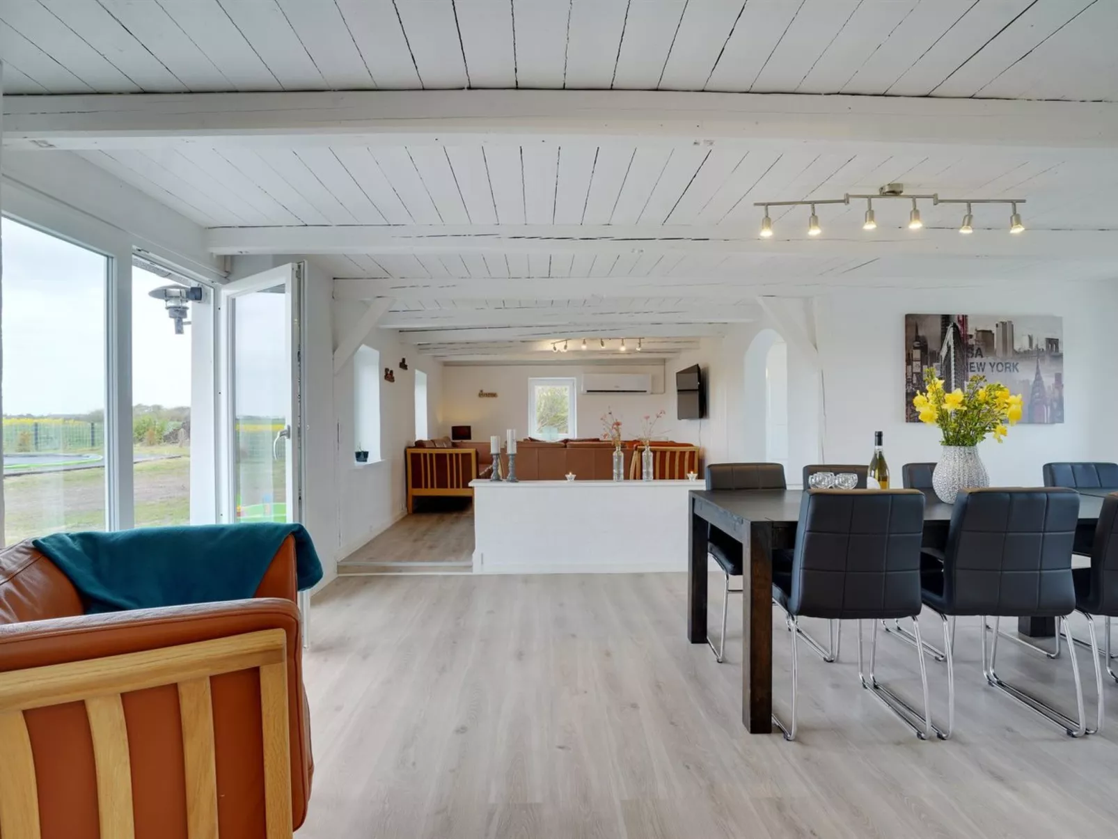 "Ailke" - 2km to the inlet-Binnen