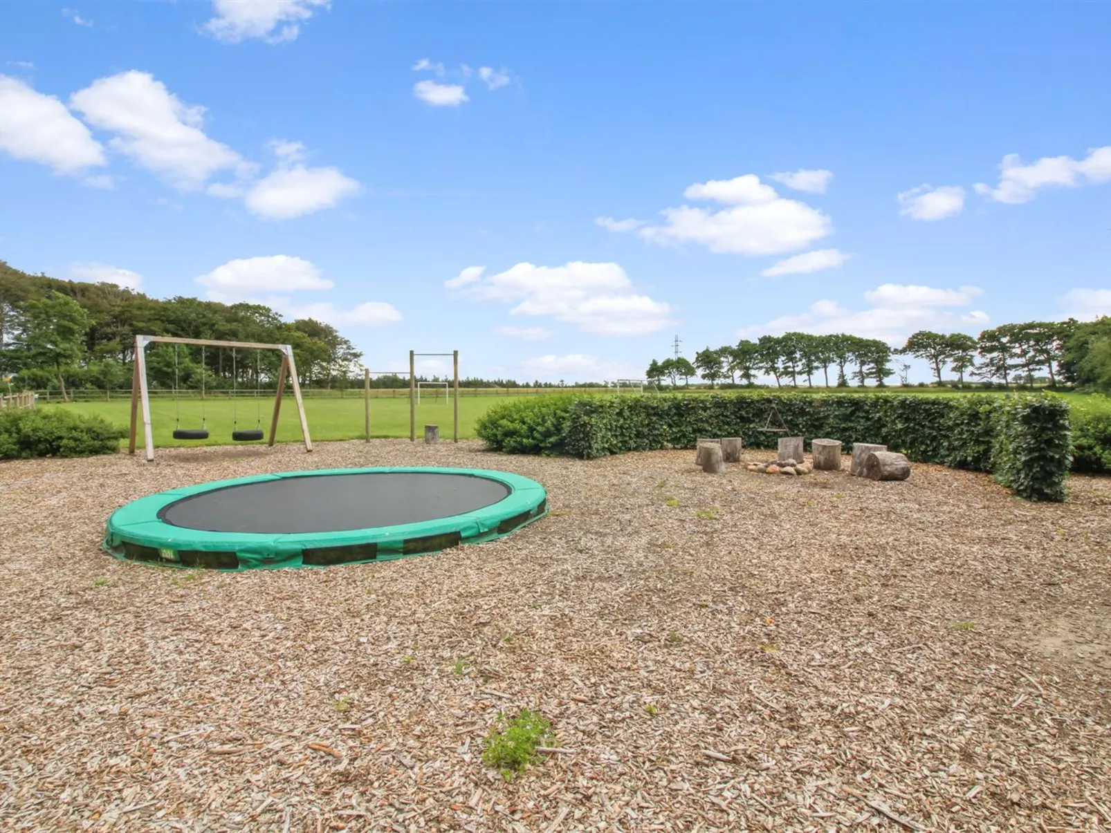 "Edine" - 4.5km from the sea-Buiten