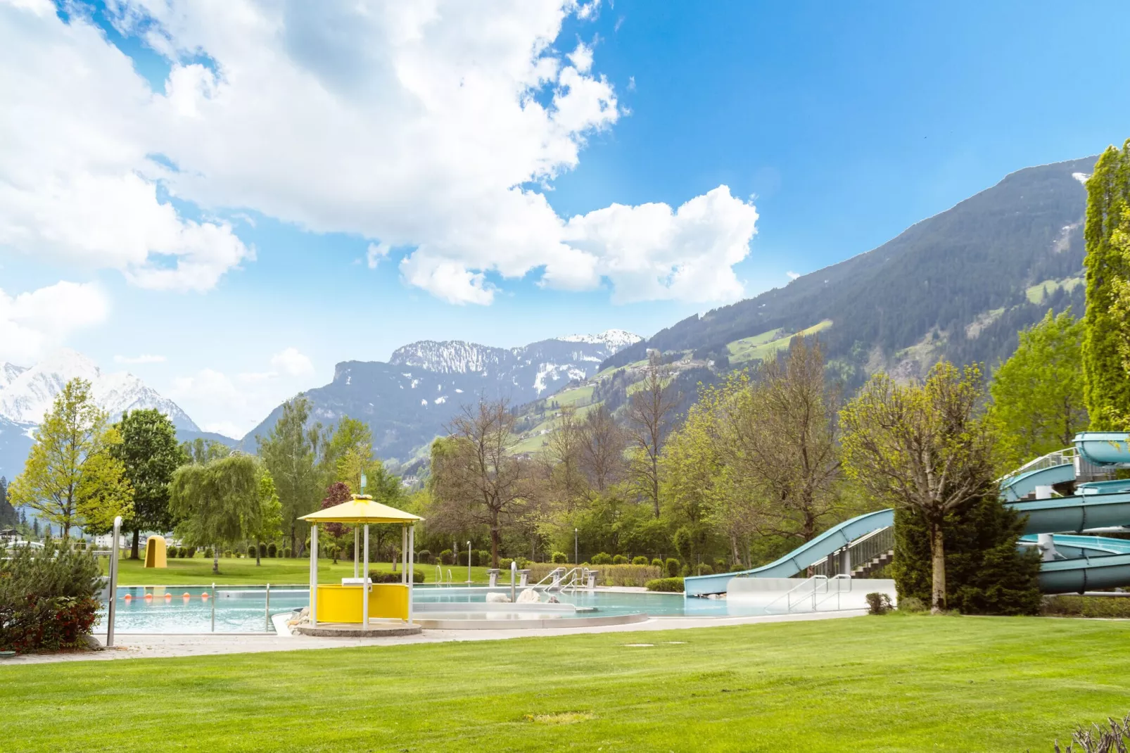 Mooi appartement in Zell am Ziller vlak bij de skibussen-Gebieden zomer 5km