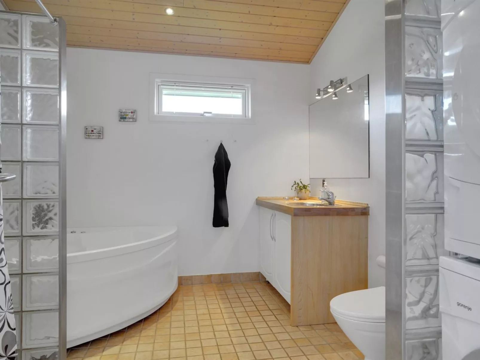 "Nilus" - 2.2km from the sea-Binnen