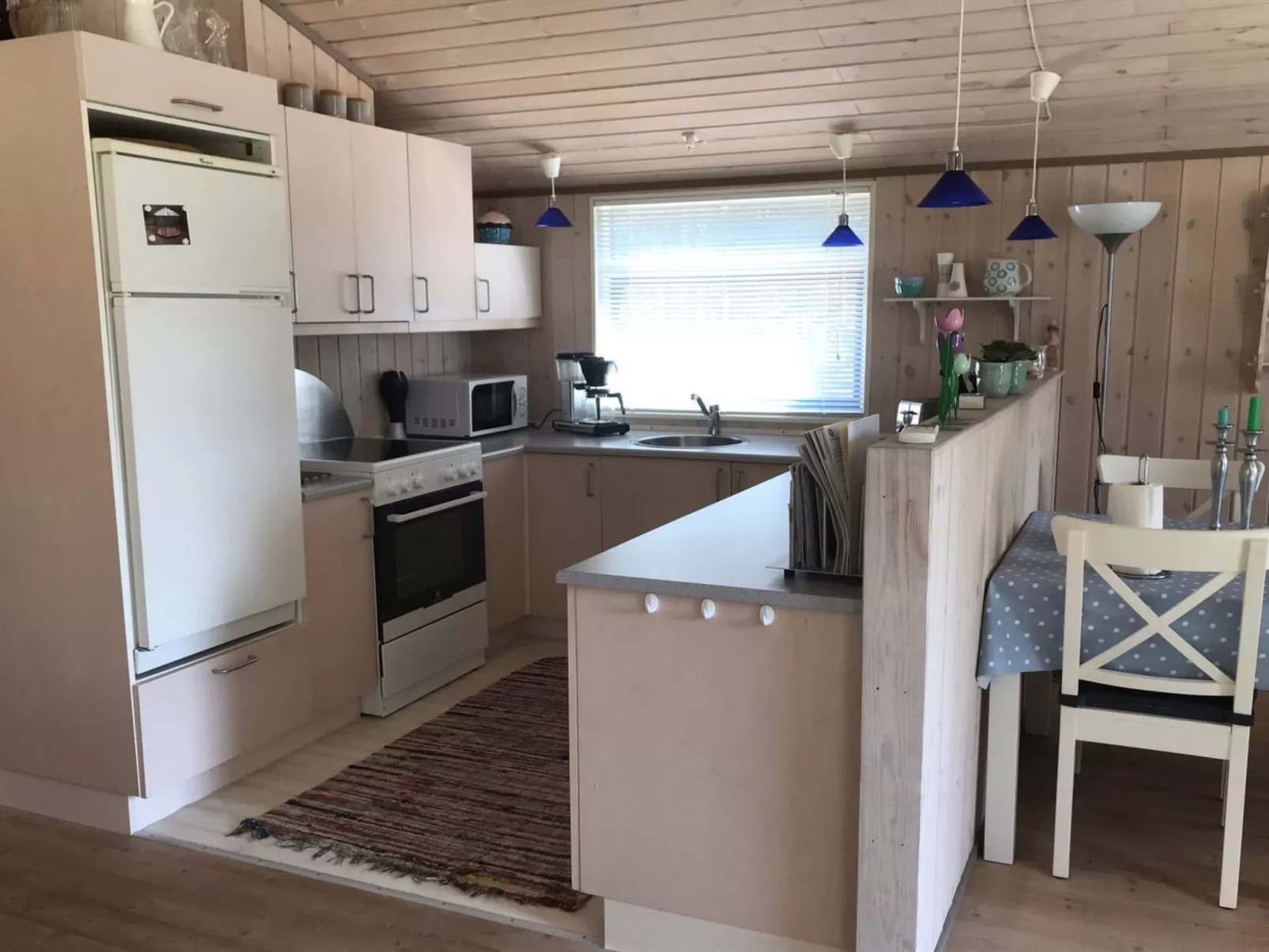 "Hakan" - 4km from the sea-Binnen
