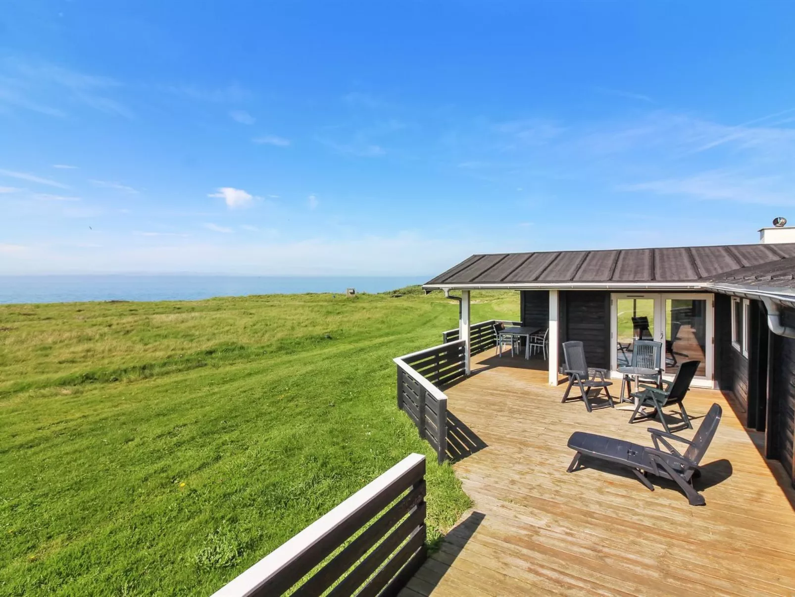 "Sinnika" - 75m from the sea-Buiten