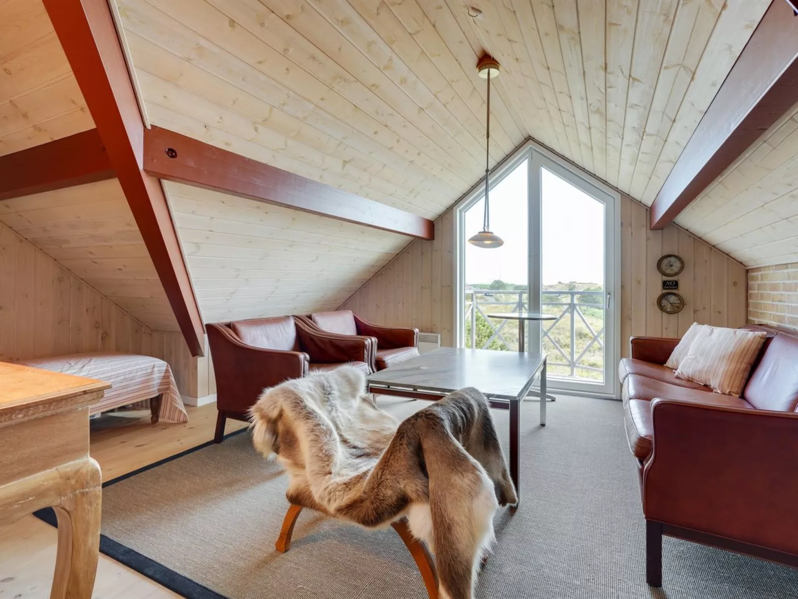 "Falk" - 500m from the sea