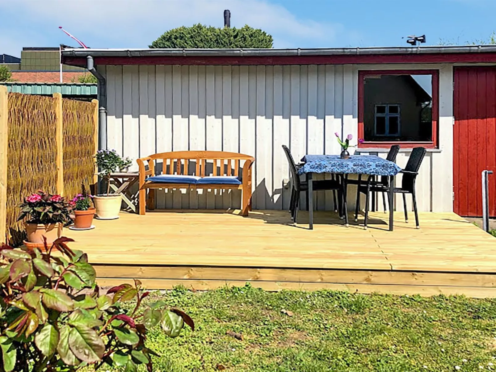 "Detlef" - 200m from the sea-Buiten