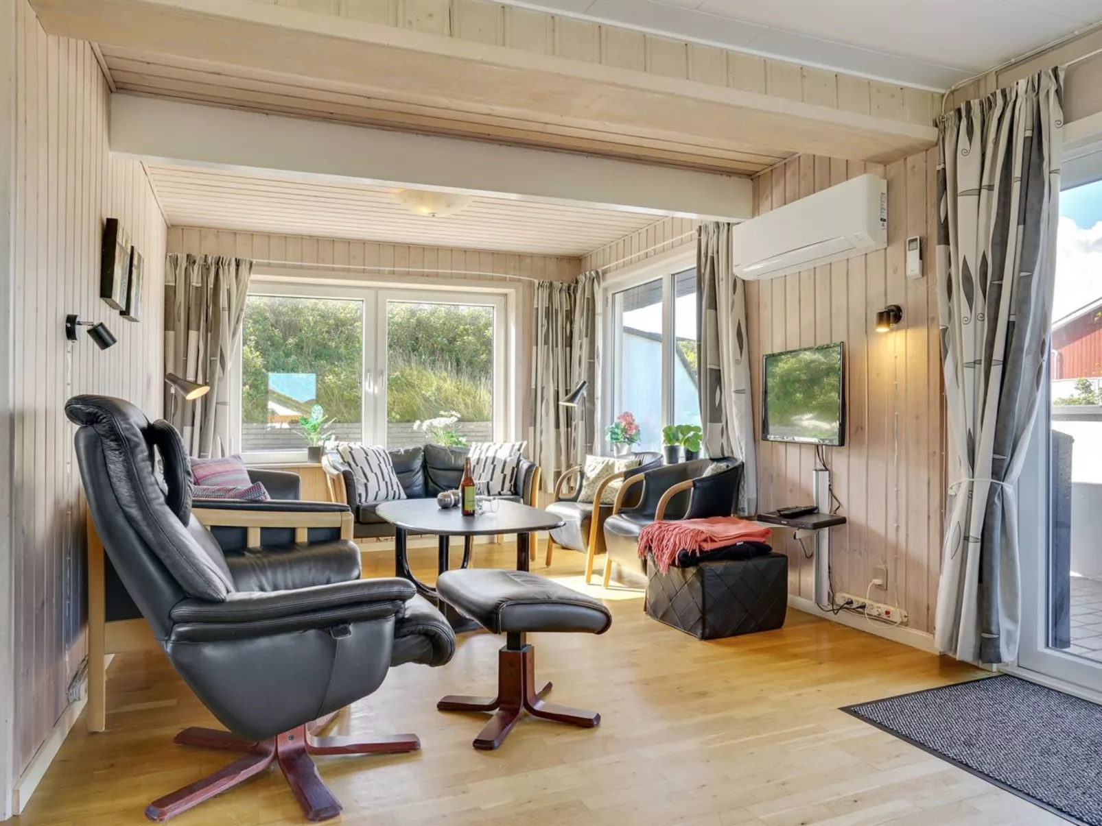 "Aleksandar" - 500m from the sea-Buiten