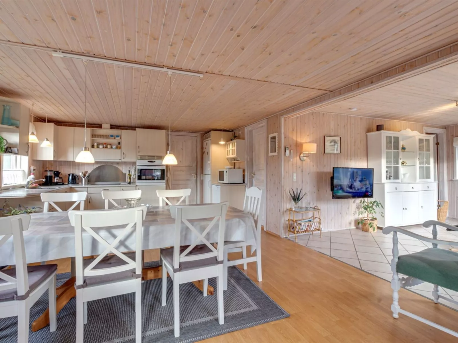 "Annakarin" - 500m from the sea-Binnen