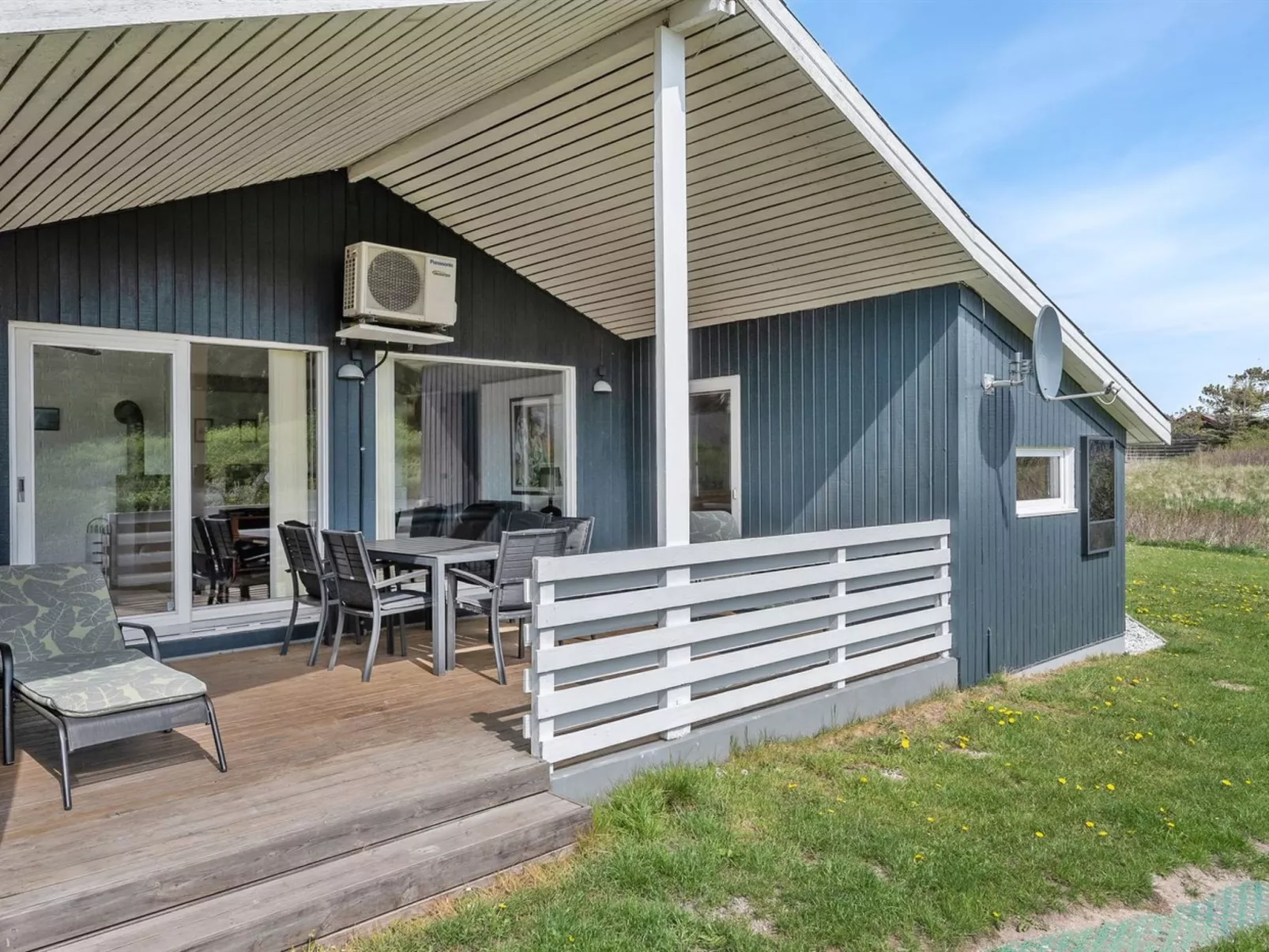 "Vilhelmiina" - 350m from the sea-Buiten