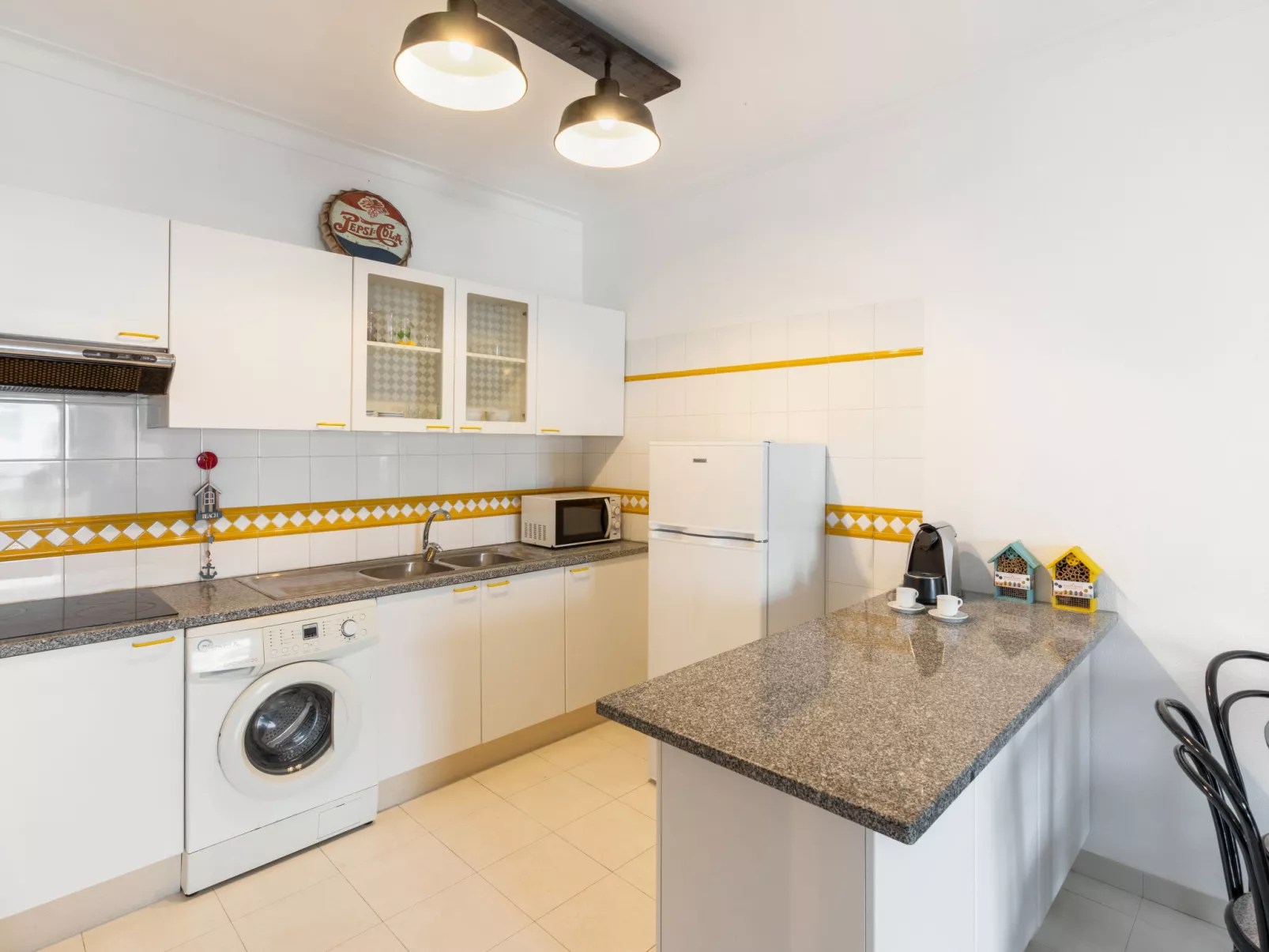 Algarve Treasure-Binnen