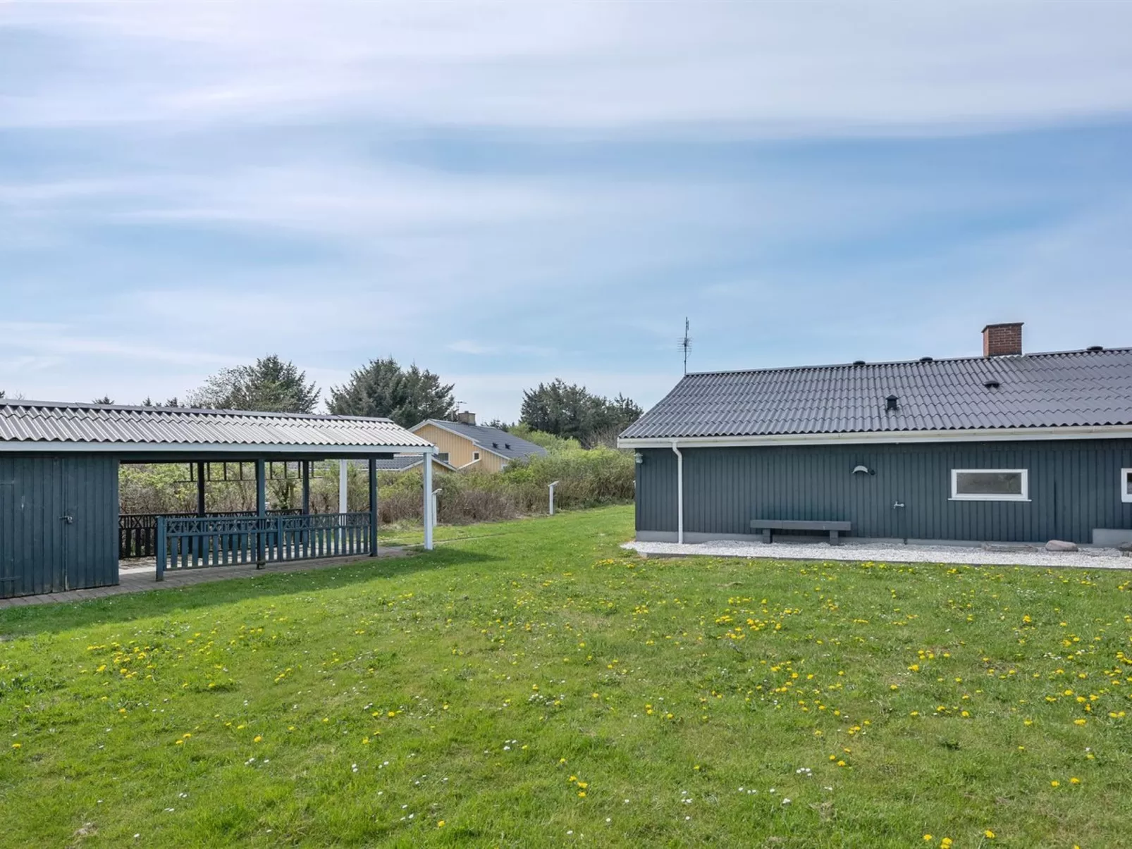 "Vilhelmiina" - 350m from the sea-Buiten