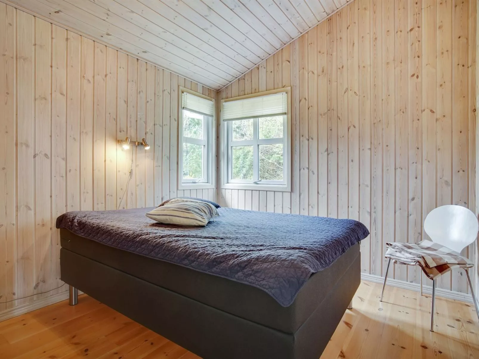 "Bina" - 1.9km from the sea-Binnen