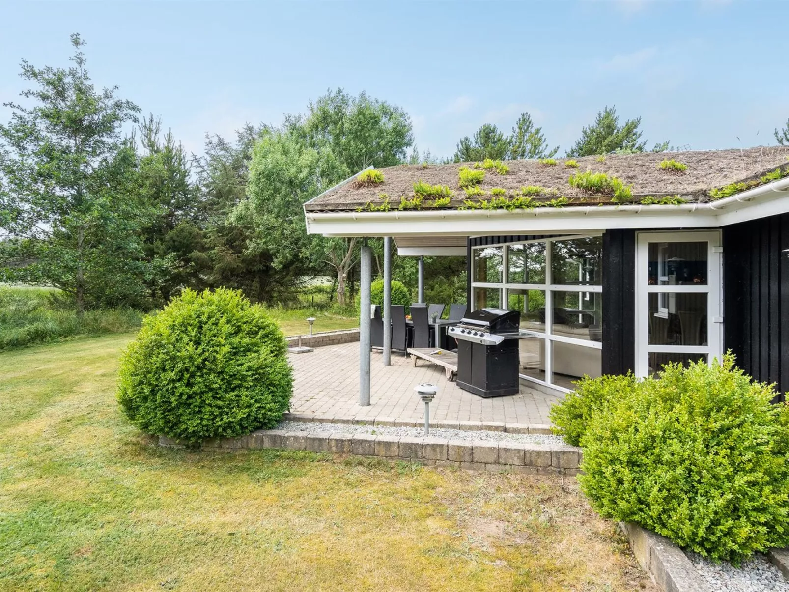 "Bina" - 1.9km from the sea-Buiten