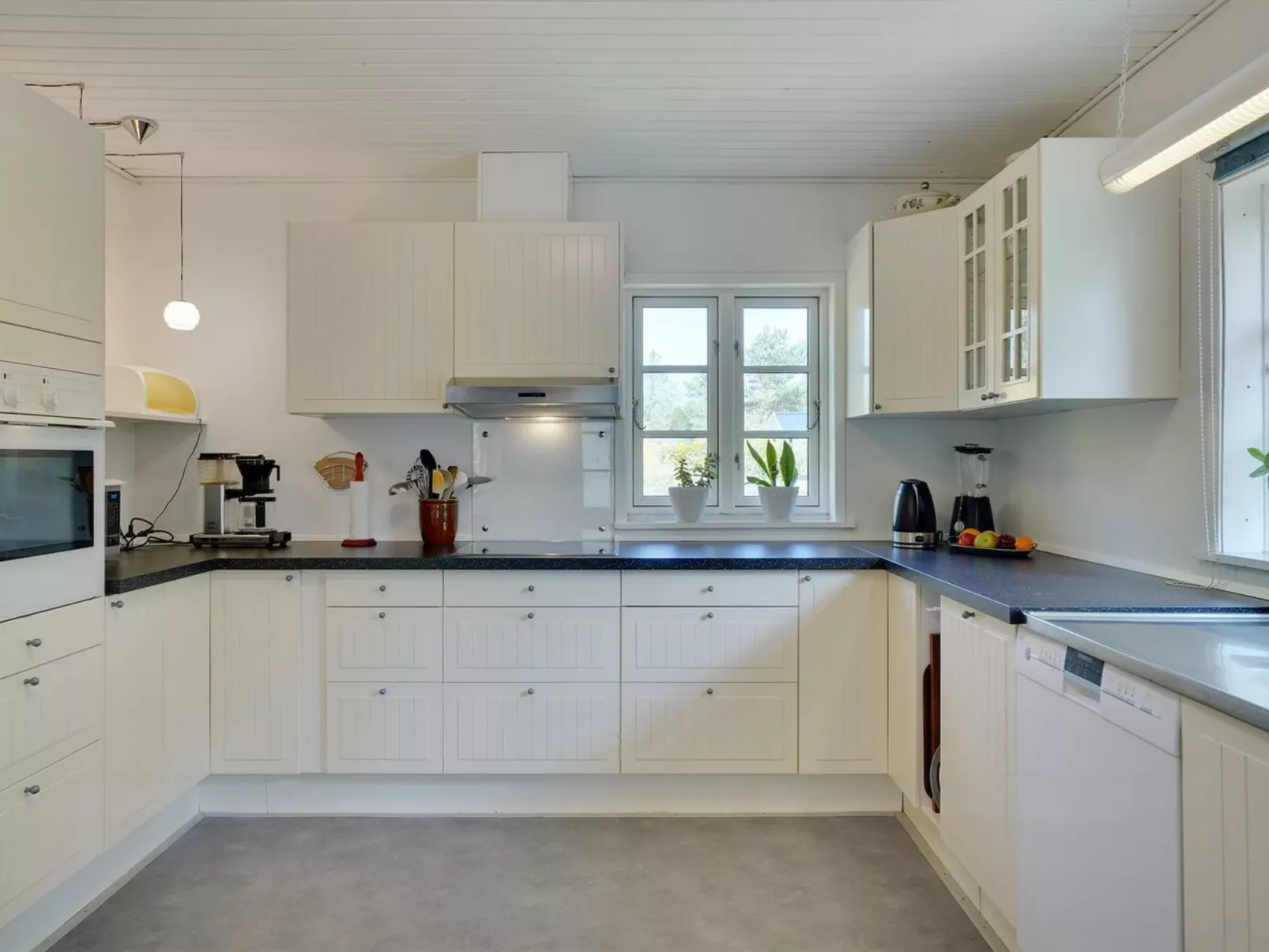 "Therman" - 1.5km from the sea-Binnen