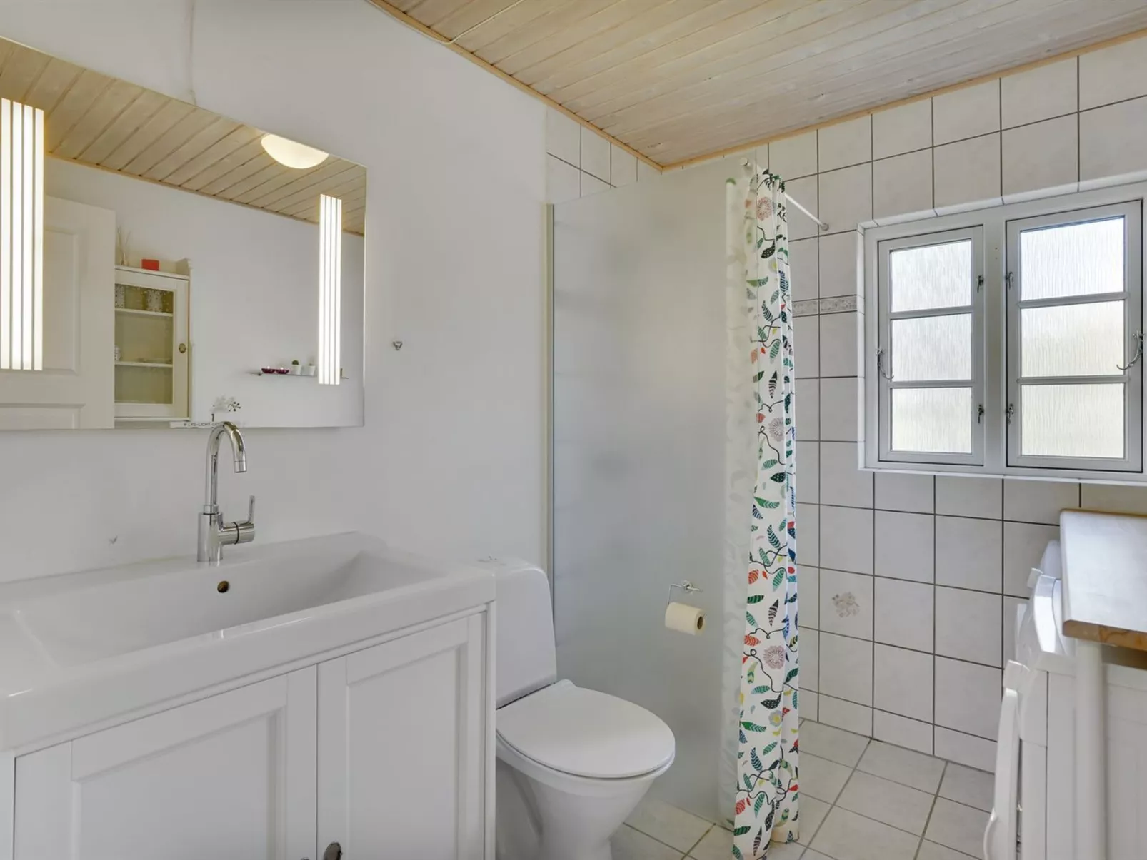 "Therman" - 1.5km from the sea-Binnen