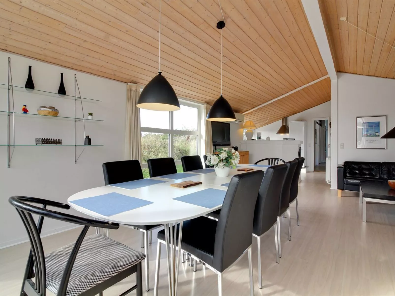 "Marlie" - 600m from the sea-Binnen