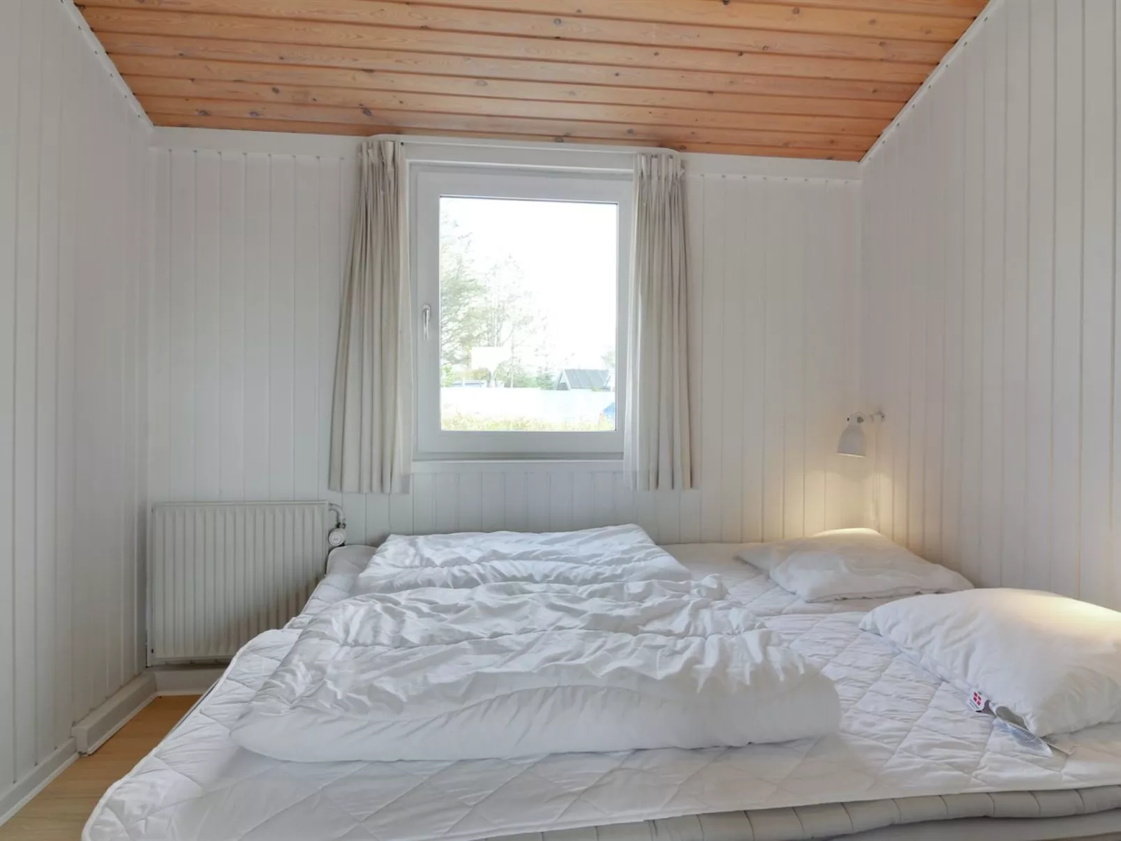 "Marlie" - 600m from the sea-Binnen