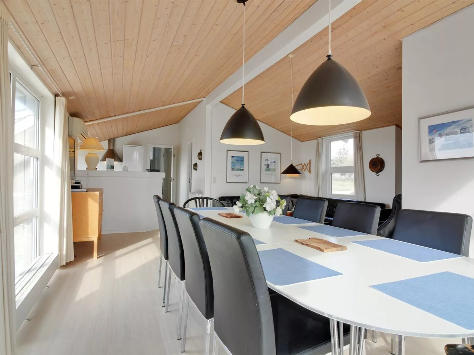 "Marlie" - 600m from the sea-Binnen
