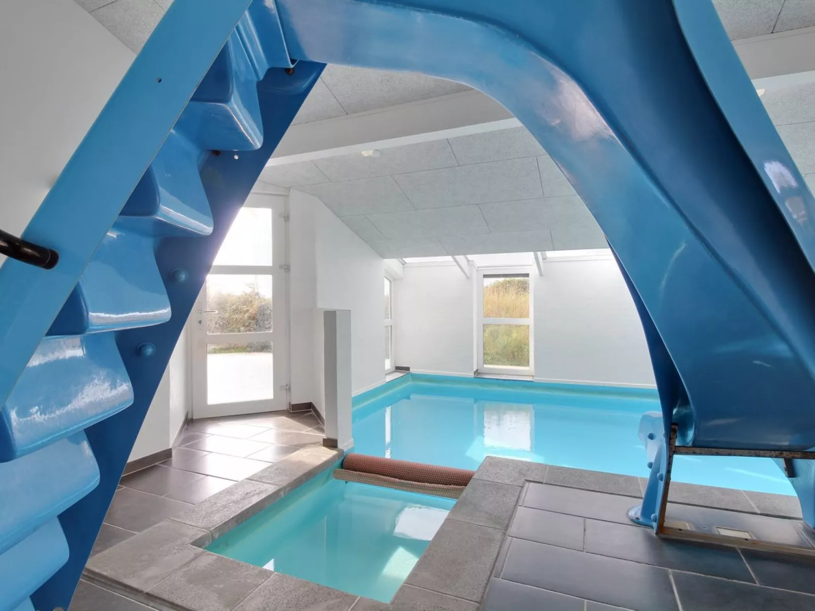"Marlie" - 600m from the sea-Buiten
