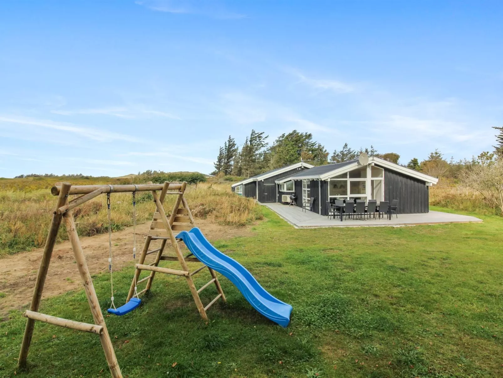 "Marlie" - 600m from the sea-Buiten