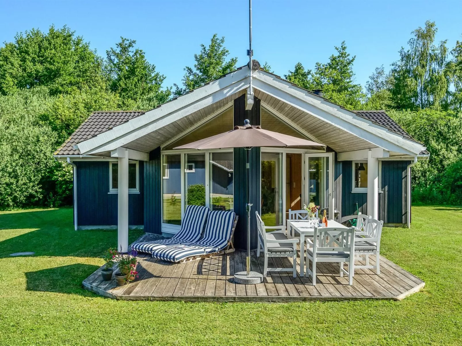 "Ginie" - 1km from the sea in Sealand-Buiten