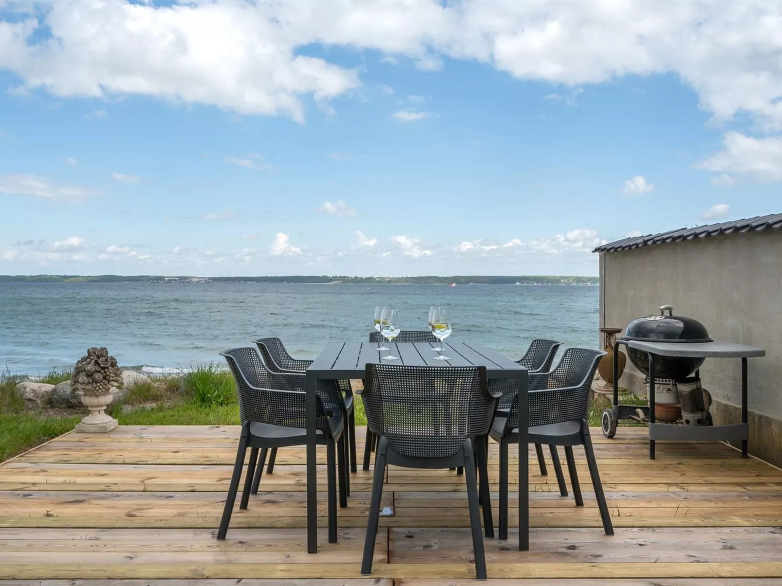 "Elsabeth" - 20m from the sea-Buiten