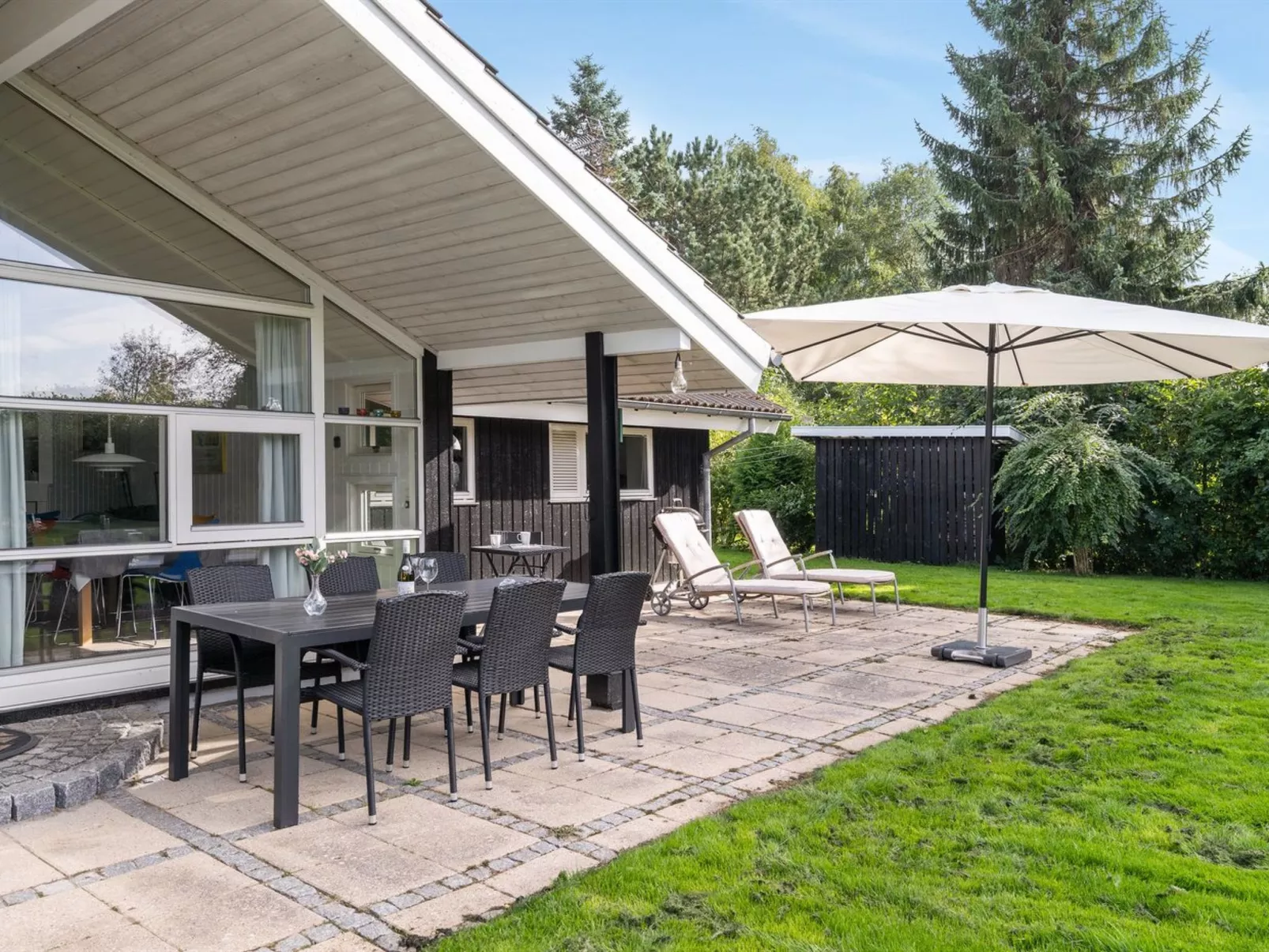 "Eivor" - 500m from the sea-Buiten