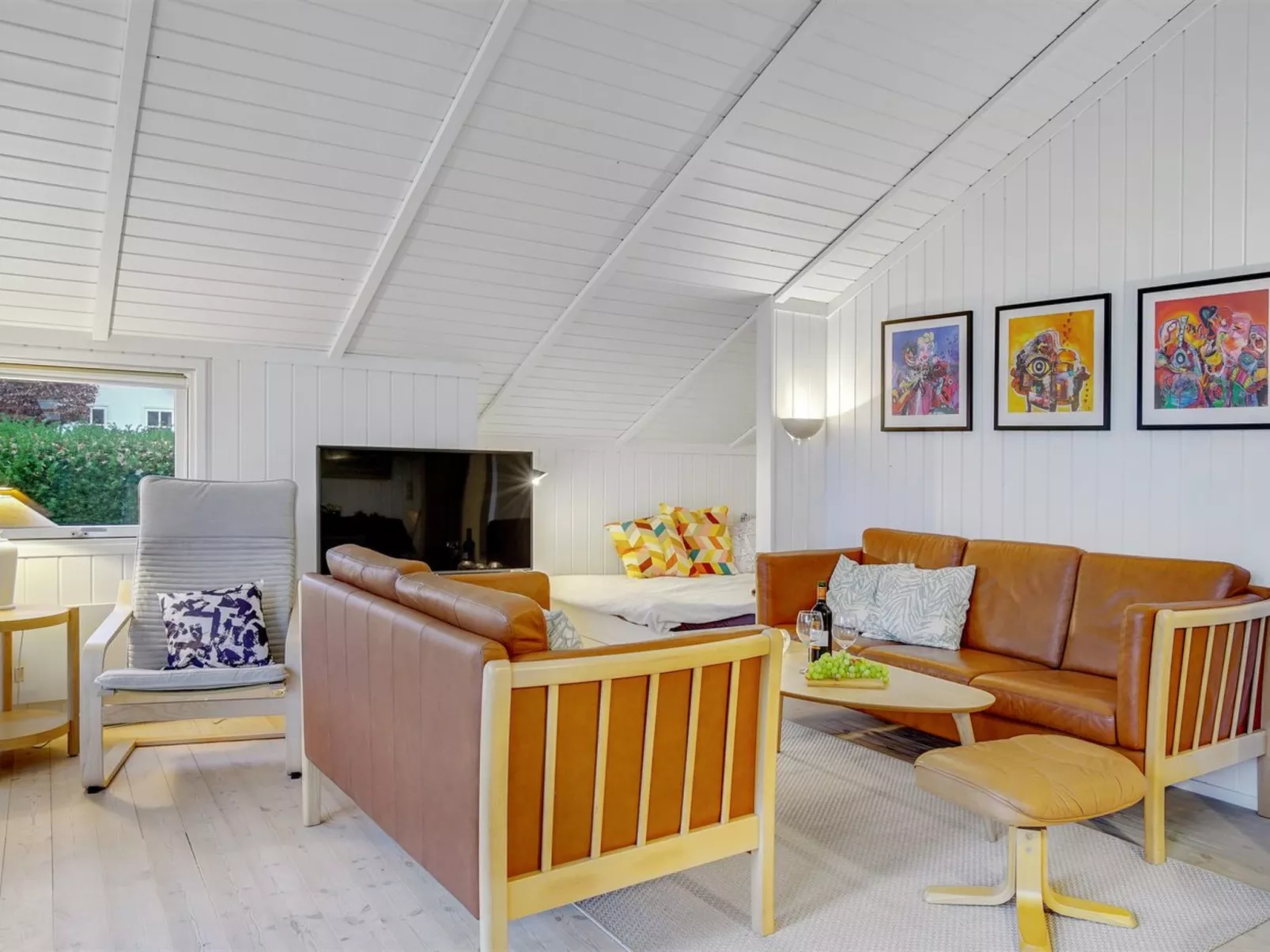 "Eivor" - 500m from the sea-Binnen