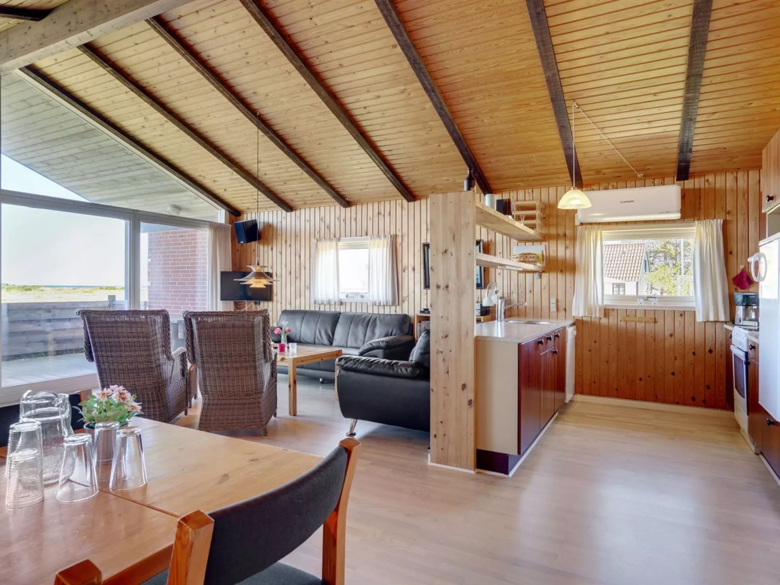 "Thrineke" - 200m from the sea-Binnen