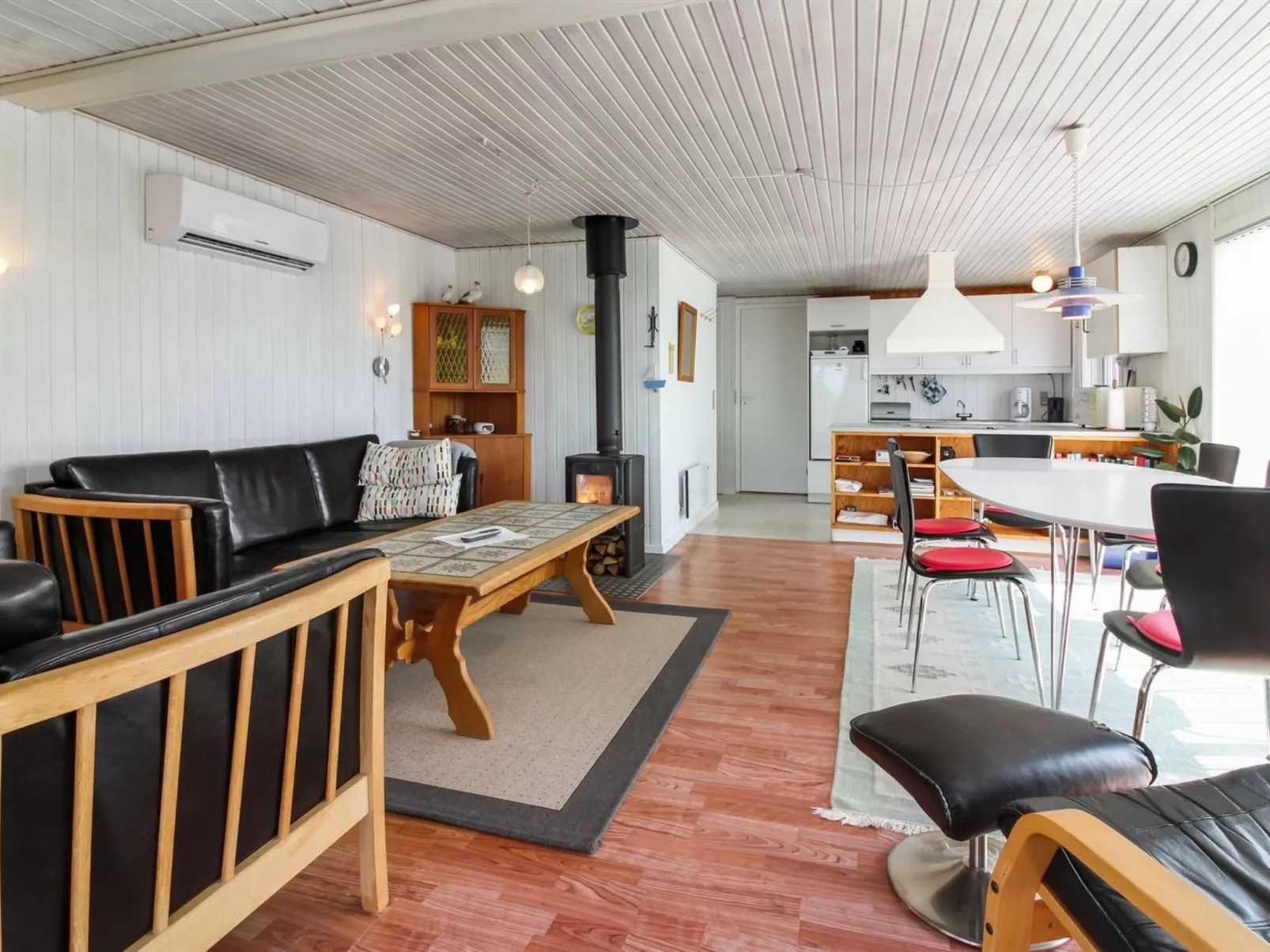 "Olla" - 300m from the sea-Binnen