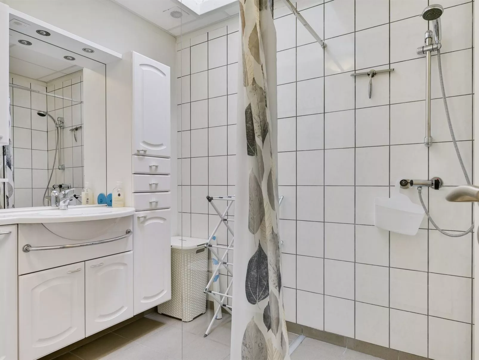 "Durim" - 2.5km from the sea-Binnen