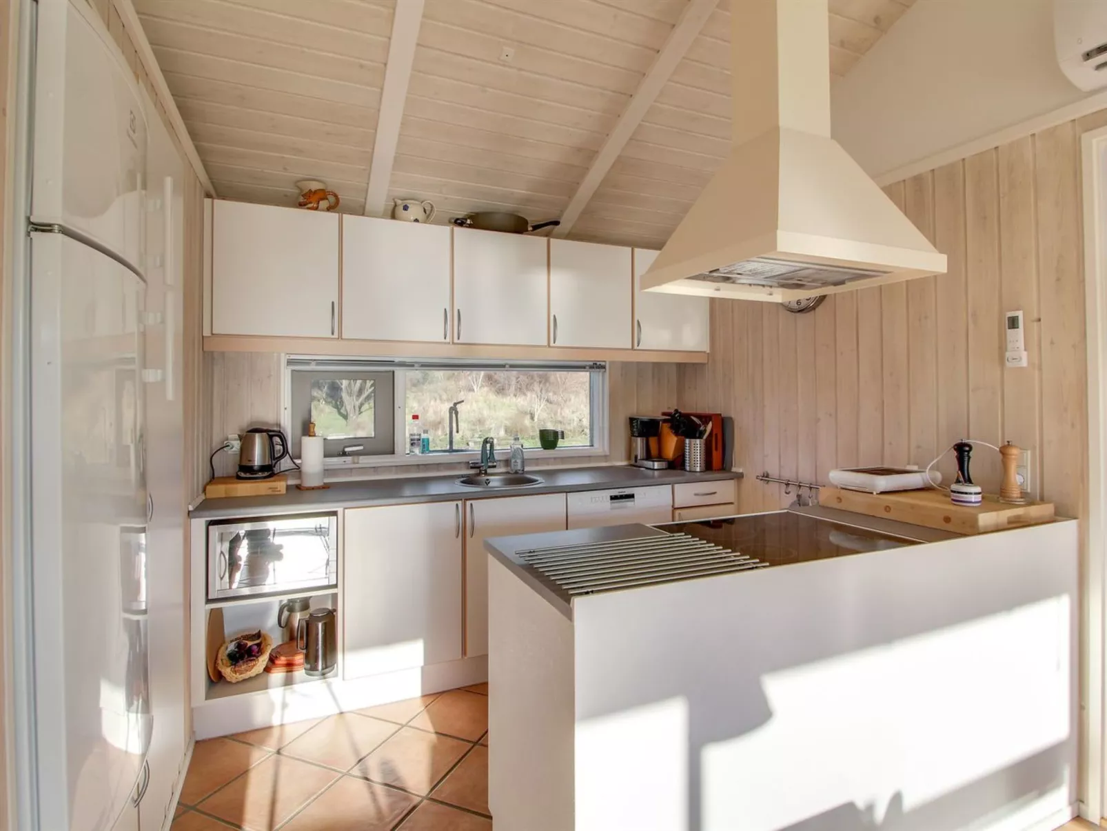 "Arntraud" - 250m from the sea-Binnen