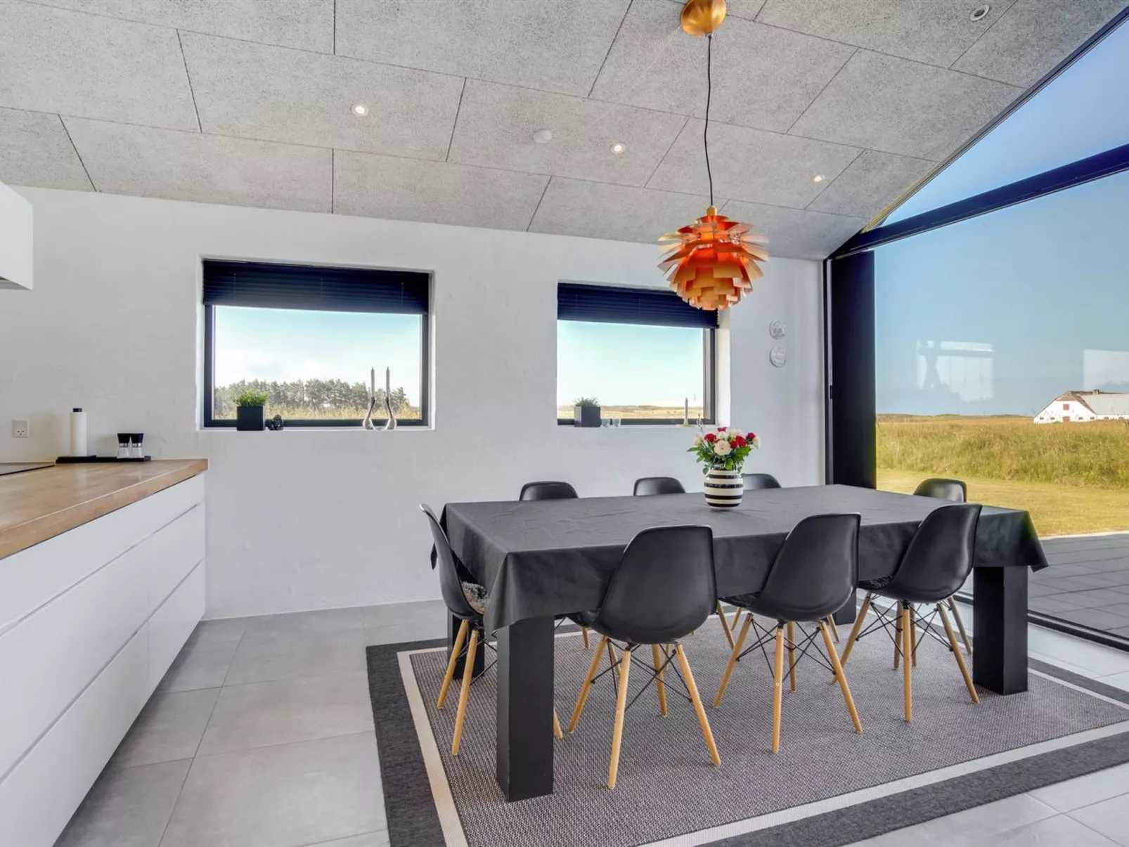 "Volfgang" - 250m from the sea-Binnen