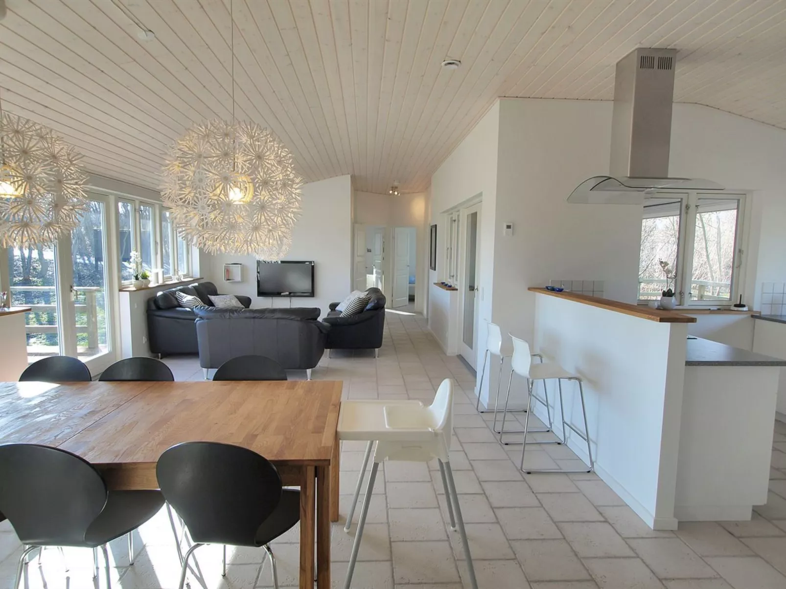 "Lätizia" - 300m from the sea-Binnen