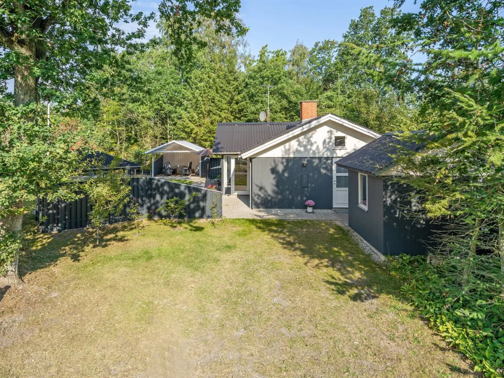 "Razmo" - 300m from the sea-Buiten