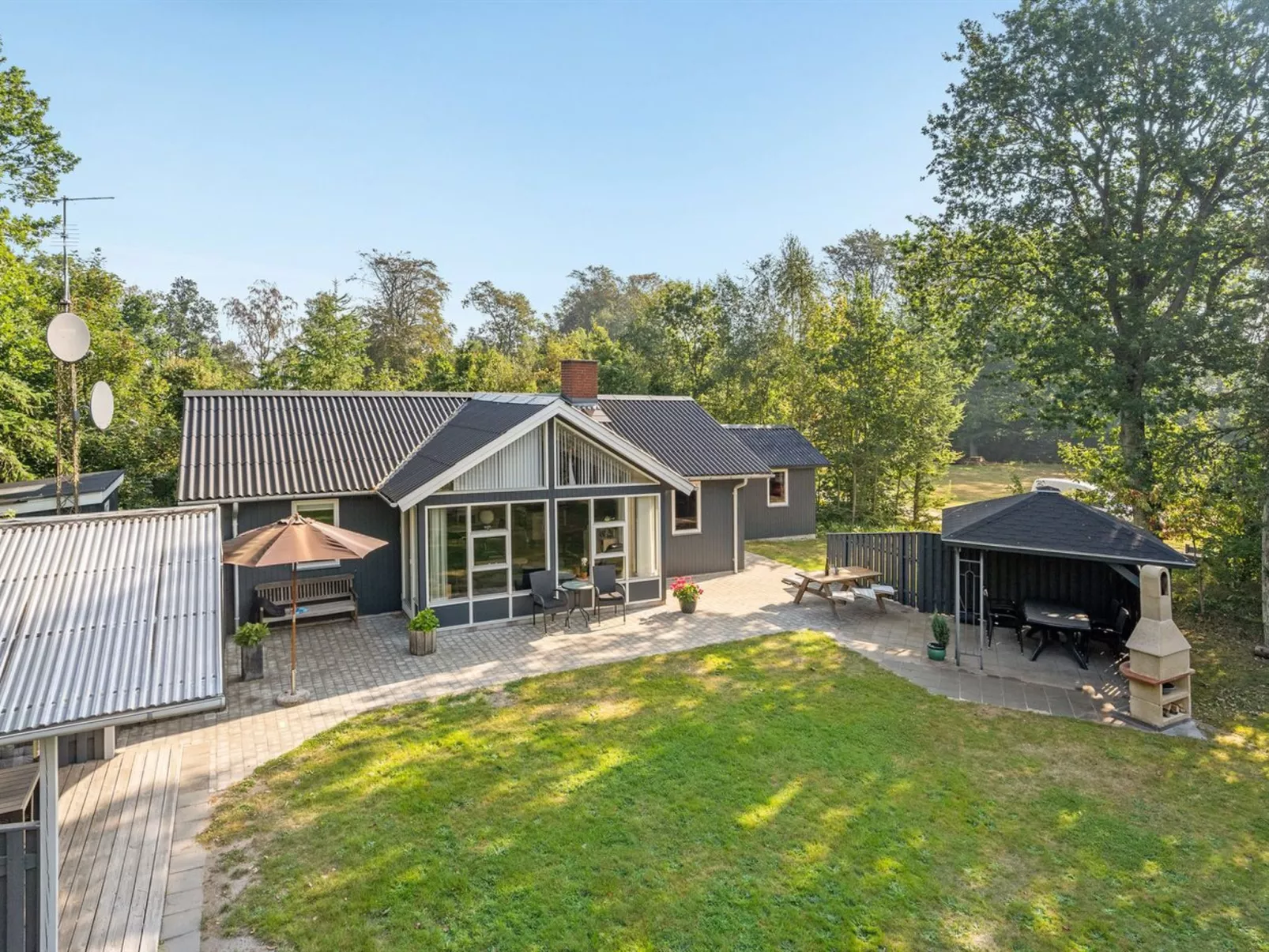 "Razmo" - 300m from the sea-Buiten